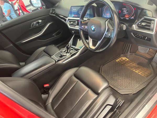 2022-BMW-3-Series-318i-M-Mzansi-Edition-Auto-g20 image:6