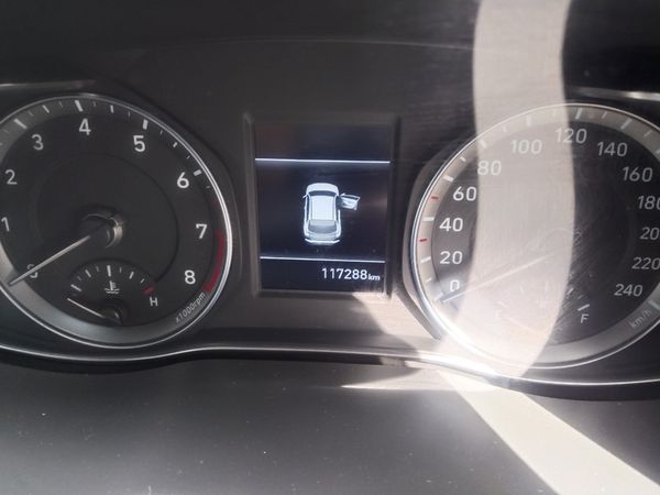 2021-Hyundai-Kona-10-TGDI-Executive image:7