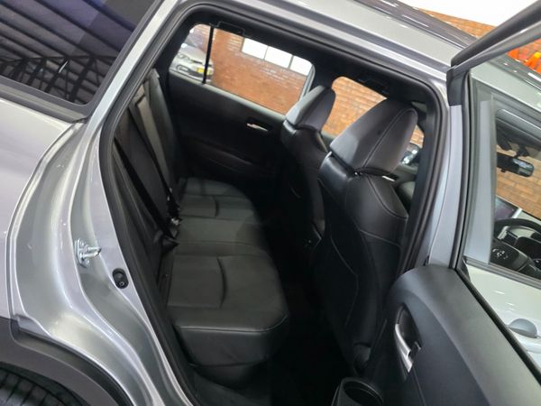 2026-Toyota-Corolla-Cross-18-XS-Hybrid image:8