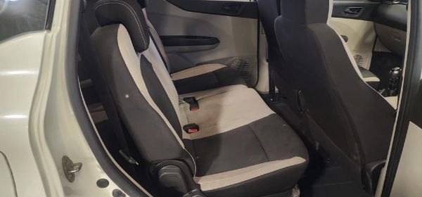 2022-Renault-Triber-10-Dynamique image:8