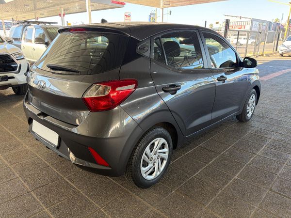 2021-Hyundai-Grand-i10-10-Motion image:9