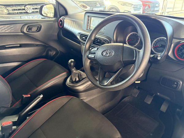 2021-Hyundai-Grand-i10-10-Motion image:11