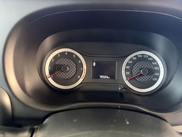2021-Hyundai-Grand-i10-10-Motion image:17