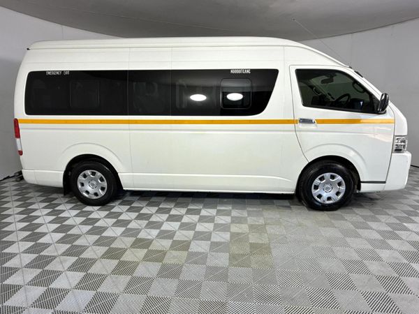 2018-Toyota-Quantum-27-14-seat image:17
