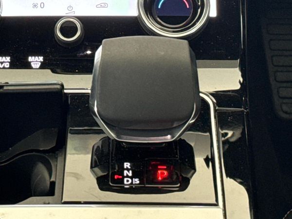 2021-Land-Rover-Range-Rover-Velar-30-V6-SC-SE-250kW-P340 image:10