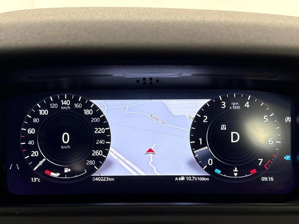 2021-Land-Rover-Range-Rover-Velar-30-V6-SC-SE-250kW-P340 image:2