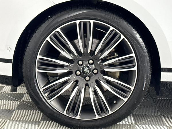 2021-Land-Rover-Range-Rover-Velar-30-V6-SC-SE-250kW-P340 image:4