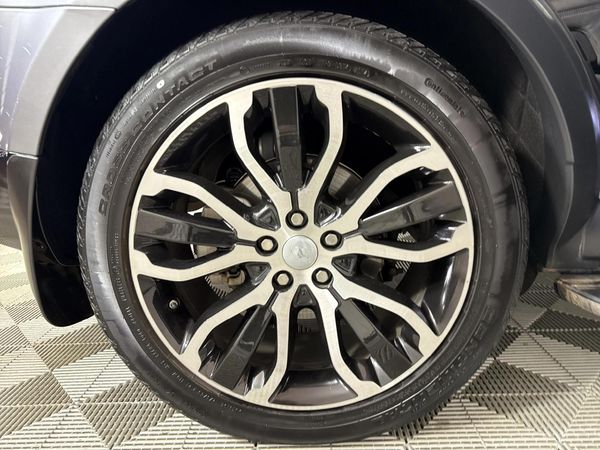 2019-Land-Rover-Range-Rover-Sport-30-SDV6-HSE image:4