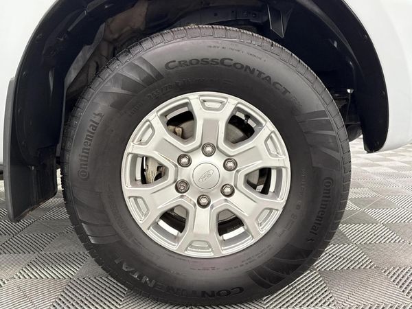 2016-Ford-Ranger-22-TDCi-XLS-4x4-Auto-Double-Cab image:4