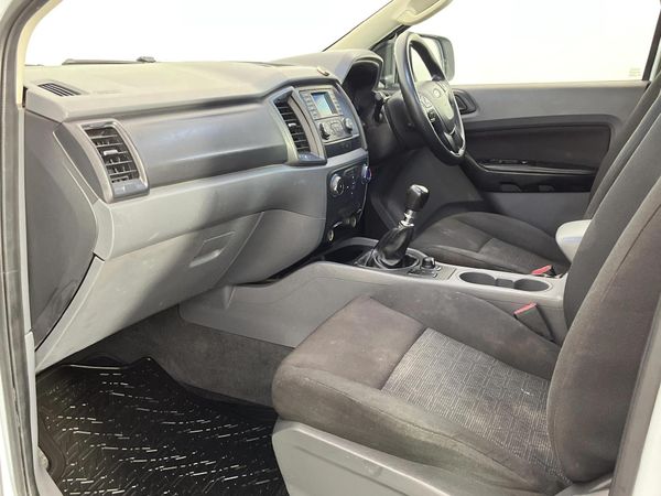 2016-Ford-Ranger-22-TDCi-XLS-4x4-Double-Cab image:8