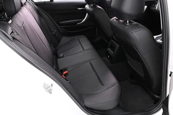 2018-BMW-1-Series-118i-5-dr-Auto image:11