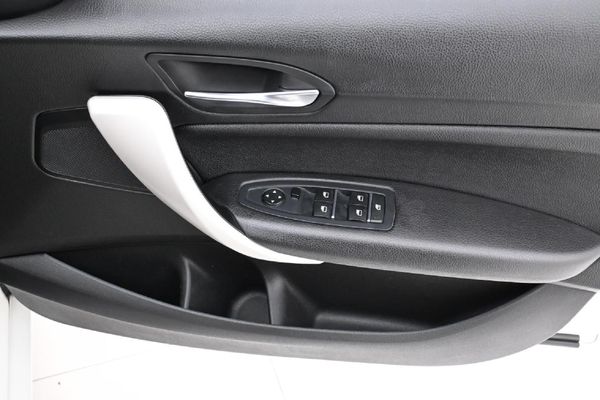 2018-BMW-1-Series-118i-5-dr-Auto image:22