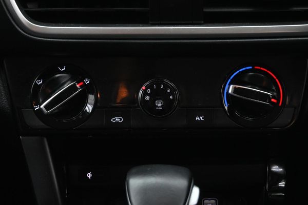 2021-Kia-Seltos-14T-GT-Line-Auto image:14
