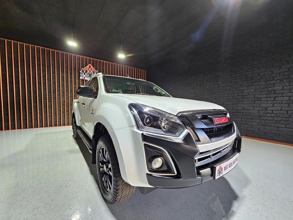 2022-Isuzu-D-Max-250-HO-X-Rider-LTD-Double-Cab image:3