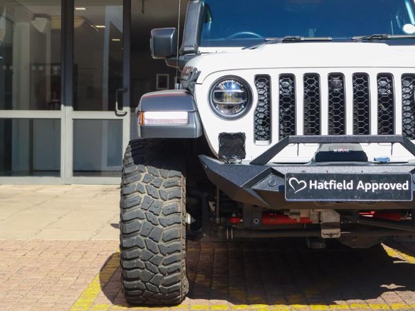2022-Jeep-Wrangler-Unlimited-Rubicon-36-V6 image:3