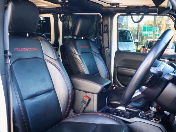 2022-Jeep-Wrangler-Unlimited-Rubicon-36-V6 image:8