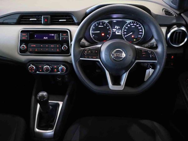2021-Nissan-Micra-900T-Visia image:9