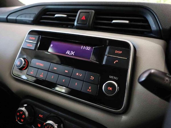 2021-Nissan-Micra-900T-Visia image:13