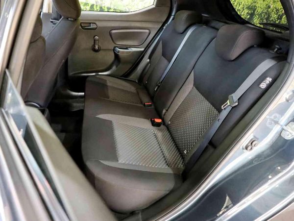 2021-Nissan-Micra-900T-Visia image:4