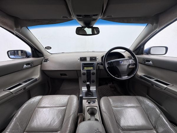 2005-Volvo-S40-18i image:10