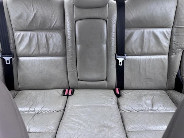 2005-Volvo-S40-18i image:13