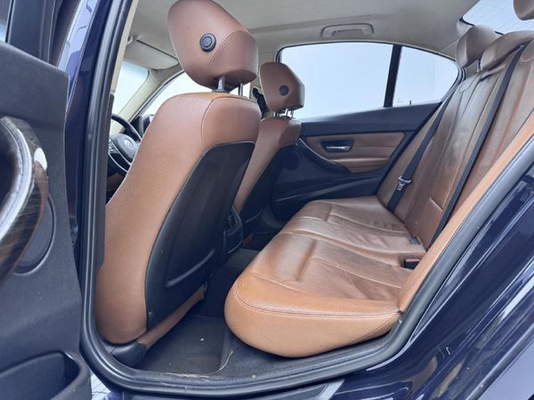 2012-BMW-3-Series-320i-Auto image:11