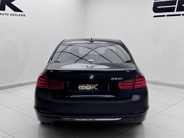 2012-BMW-3-Series-320i-Auto image:4