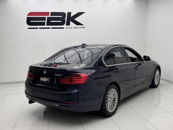 2012-BMW-3-Series-320i-Auto image:5