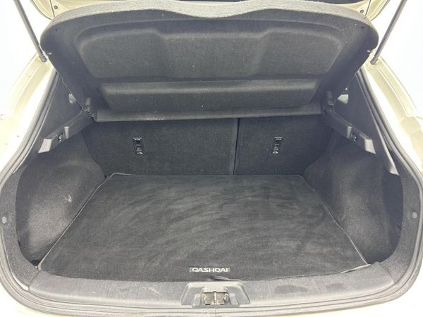 2015-Nissan-Qashqai-15-dCi-Acenta image:12