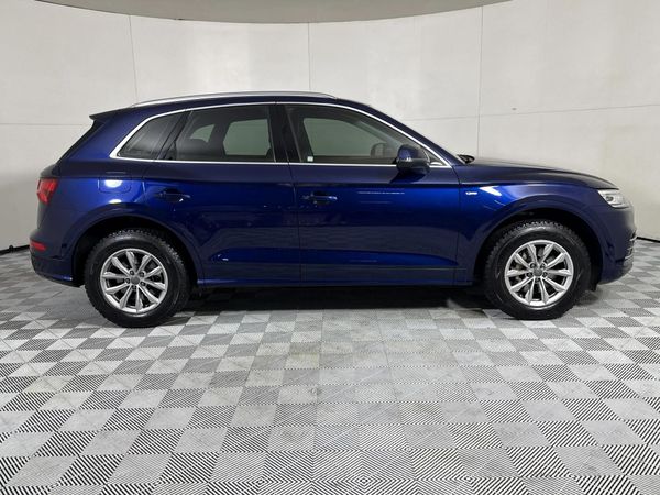 2018-Audi-Q5-20-TDI-quattro-Auto-40-TDI image:16