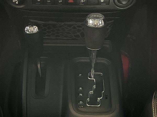 2016-Jeep-Wrangler-36-V6-Sahara-2-dr-Auto image:9