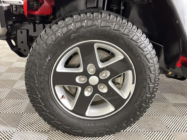 2016-Jeep-Wrangler-36-V6-Sahara-2-dr-Auto image:3