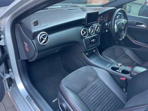 2014-Mercedes-Benz-A-Class-Merc-A180be-AMG image:13