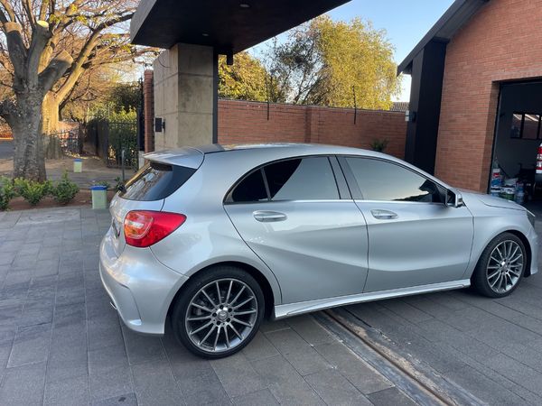 2014-Mercedes-Benz-A-Class-Merc-A180be-AMG image:2