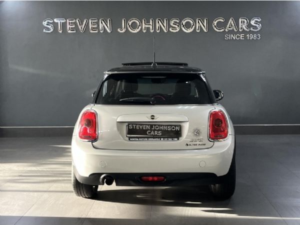 2015-MINI-Hatch-Cooper-Auto image:3