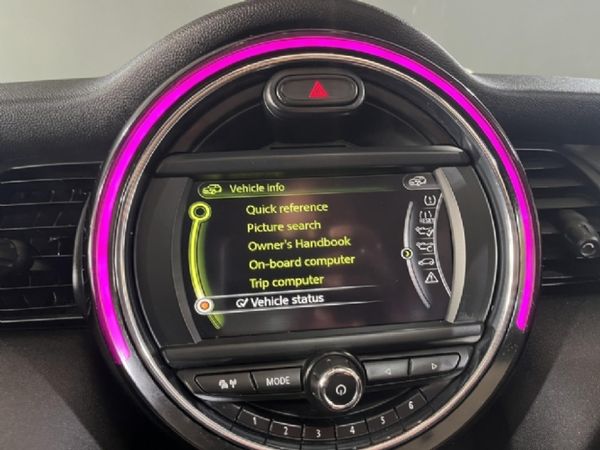 2015-MINI-Hatch-Cooper-Auto image:8