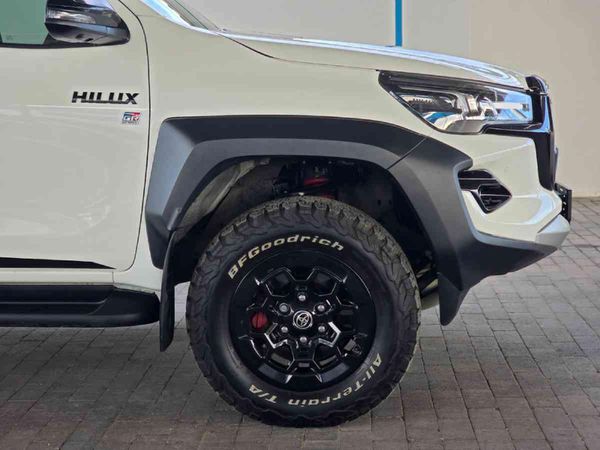 2025-Toyota-Hilux-28GD-6-GR-Sport-Double-Cab-4x4 image:17