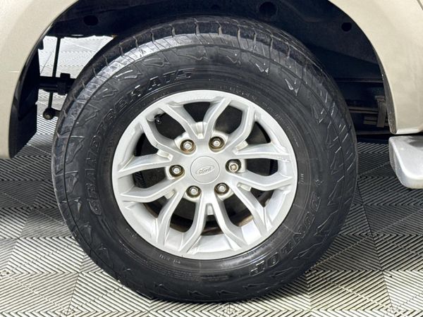 2013-Ford-Everest-30-TDCi-LTD-4x4-Auto image:6