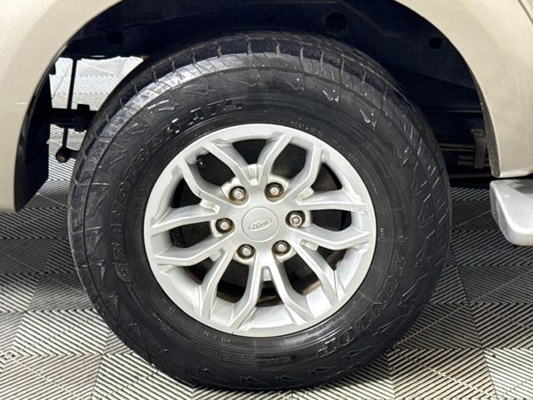 2013-Ford-Everest-30-TDCi-LTD-4x4-Auto image:7