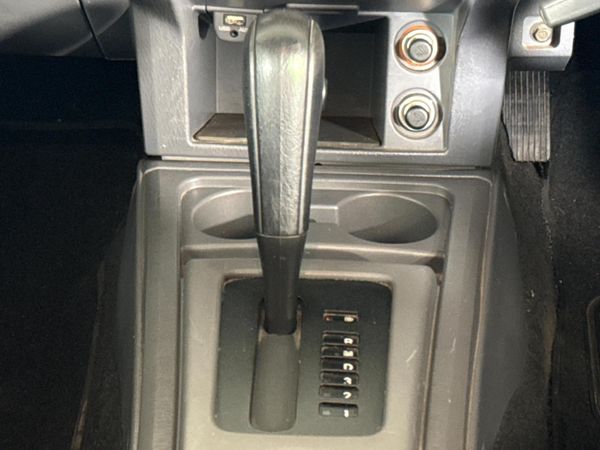2013-Ford-Everest-30-TDCi-LTD-4x4-Auto image:8