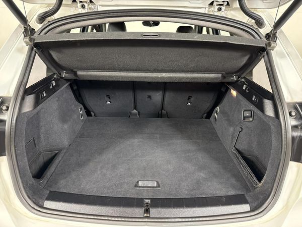2016-BMW-X1-sDrive18i-Auto image:10