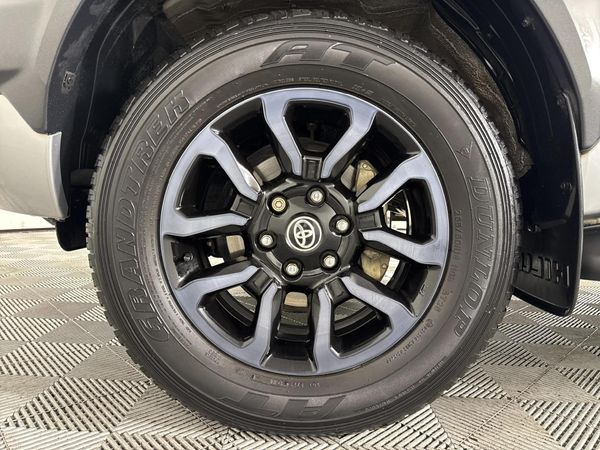 2024-Toyota-Hilux-28-GD-6-RB-Legend-Double-Cab-Auto-mhev image:4