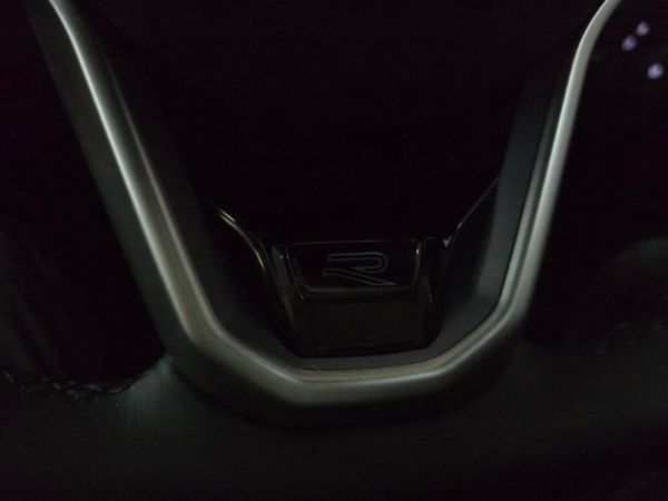 2025-Volkswagen-T-Cross-10-TSI-R-Line-Auto image:9