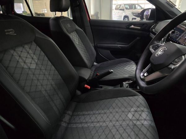 2025-Volkswagen-T-Cross-10-TSI-R-Line-Auto image:5