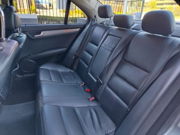 2012-Mercedes-Benz-C-Class-C-180-BE-Avantgarde-Auto image:22