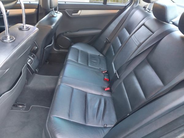 2012-Mercedes-Benz-C-Class-C-180-BE-Avantgarde-Auto image:23