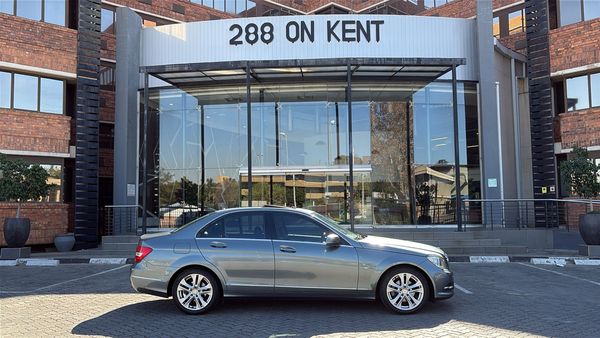 2012-Mercedes-Benz-C-Class-C-180-BE-Avantgarde-Auto image:5