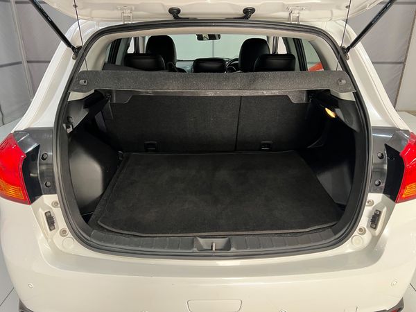 2017-Mitsubishi-ASX-20-GLX-Sport image:4