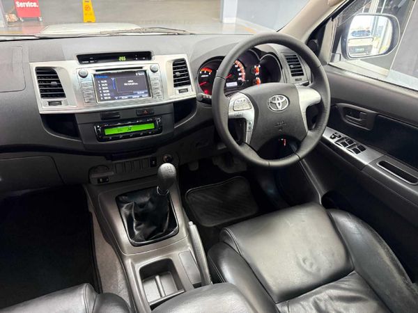 2014-Toyota-Hilux-30-D-4D-Raider-Raised-Body-Double-Cab image:16