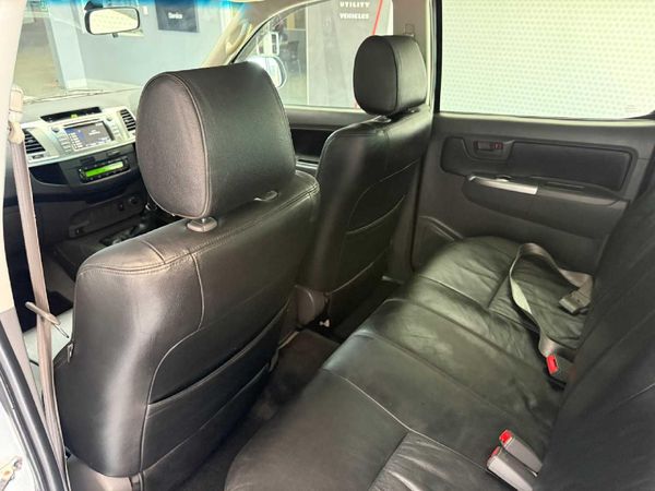 2014-Toyota-Hilux-30-D-4D-Raider-Raised-Body-Double-Cab image:8